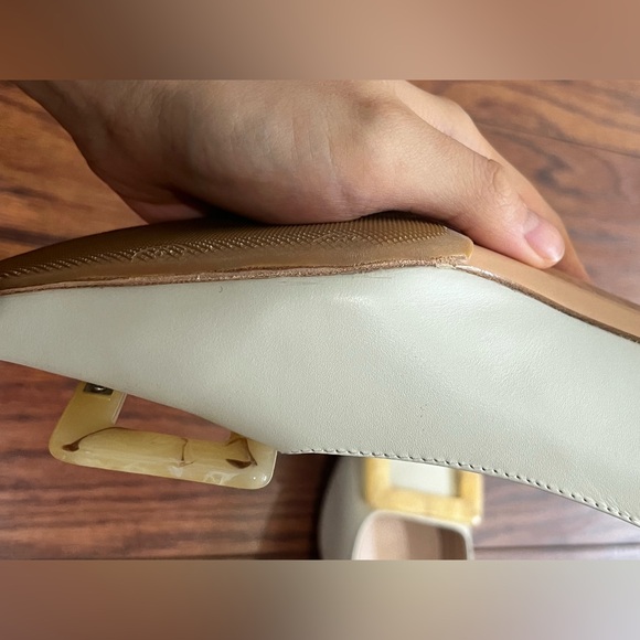 Roger Vivier Leather Pump sz 38 - Picture 3 of 4